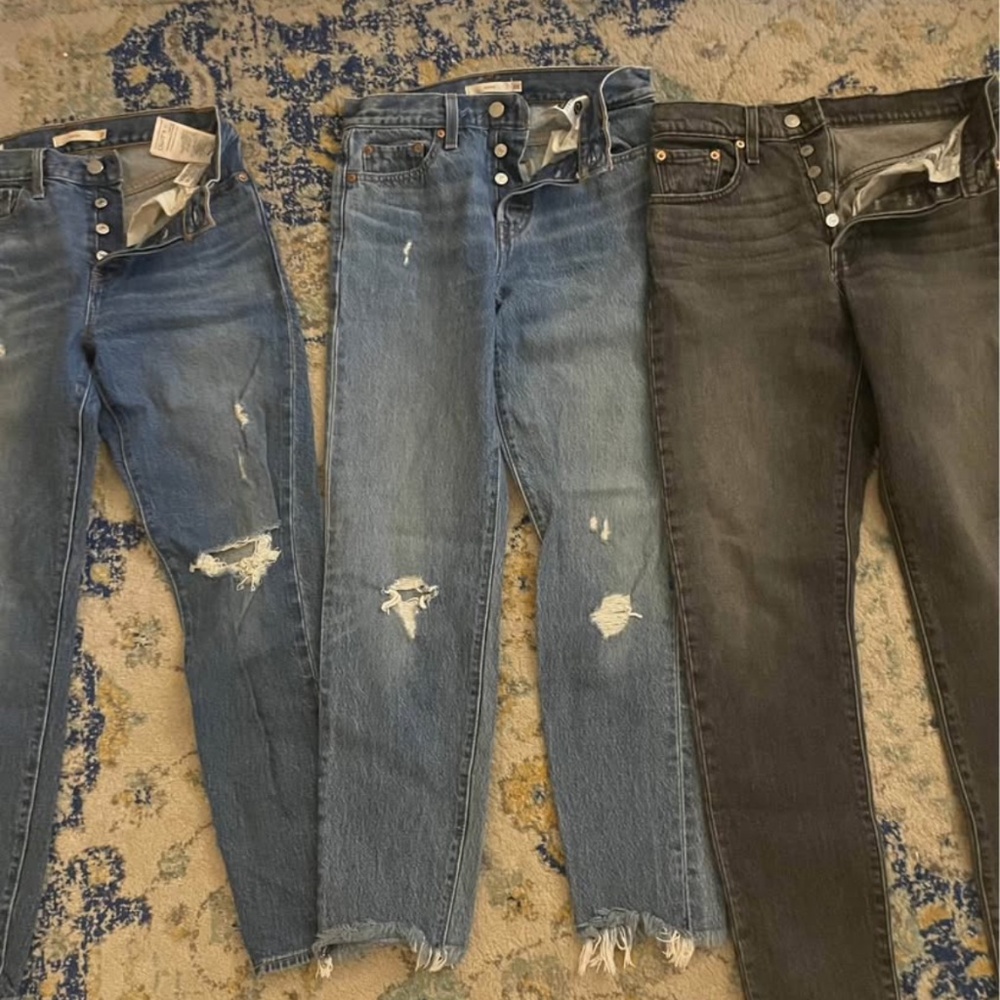 3 pairs high waisted button up Levi’s nearly perfect condition size 25 - Picture 1 of 7